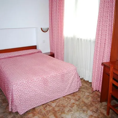 Hotel El Carloto La Poblacion